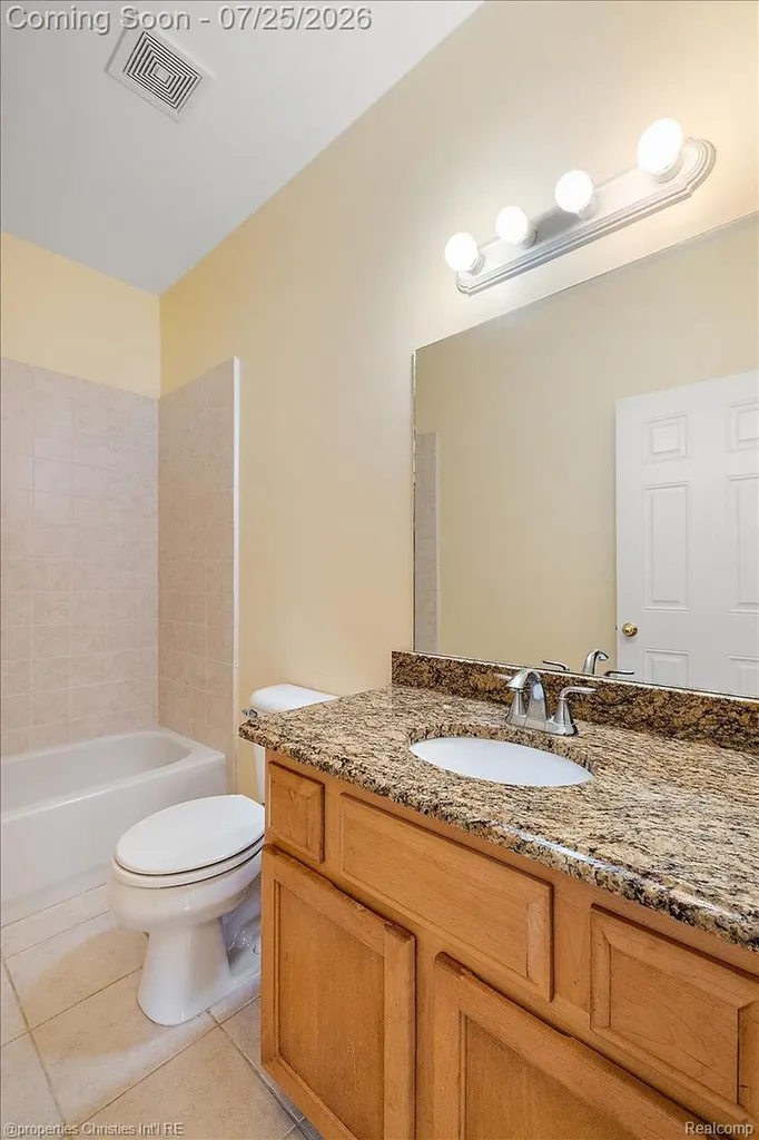 903 Westlake Avenue Oxford Charter Township MI 48371