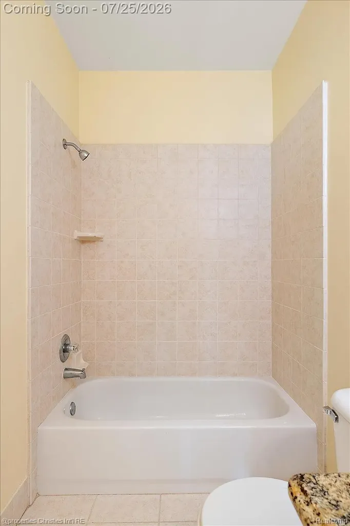 903 Westlake Avenue Oxford Charter Township MI 48371