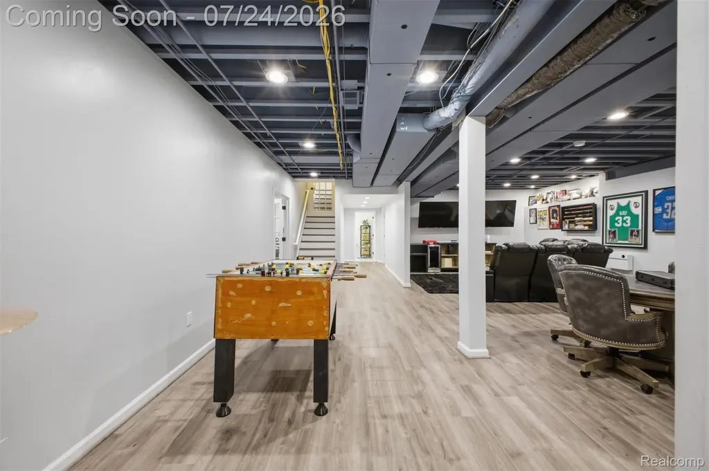 18199 Parkshore Drive Northville Township MI 48168