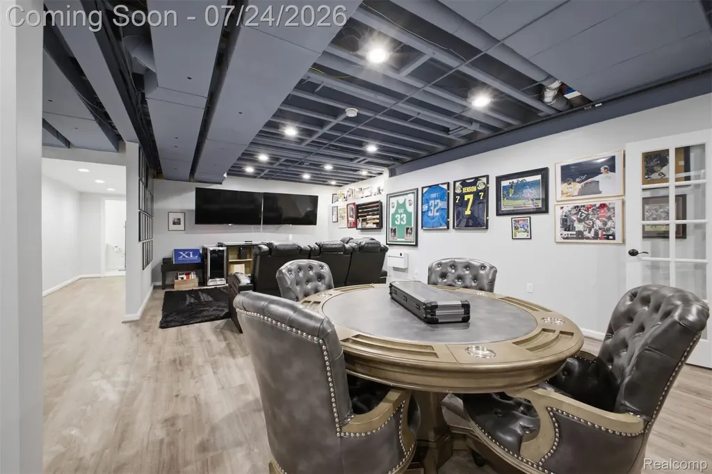 18199 Parkshore Drive Northville Township MI 48168