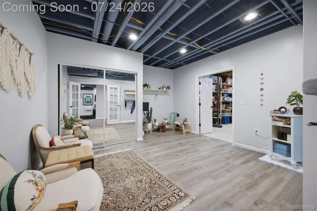 18199 Parkshore Drive Northville Township MI 48168