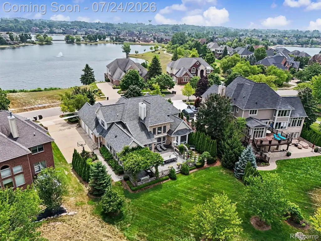 18199 Parkshore Drive Northville Township MI 48168