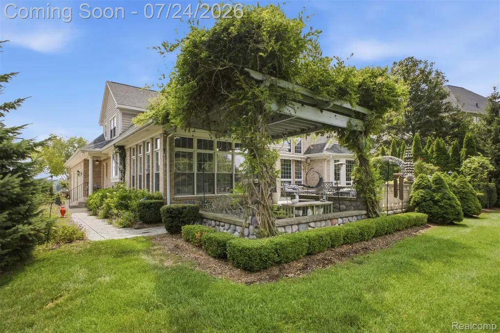 18199 Parkshore Drive Northville Township MI 48168