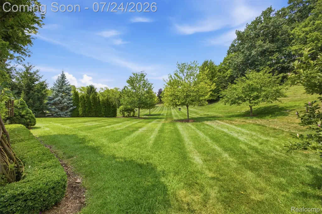 18199 Parkshore Drive Northville Township MI 48168