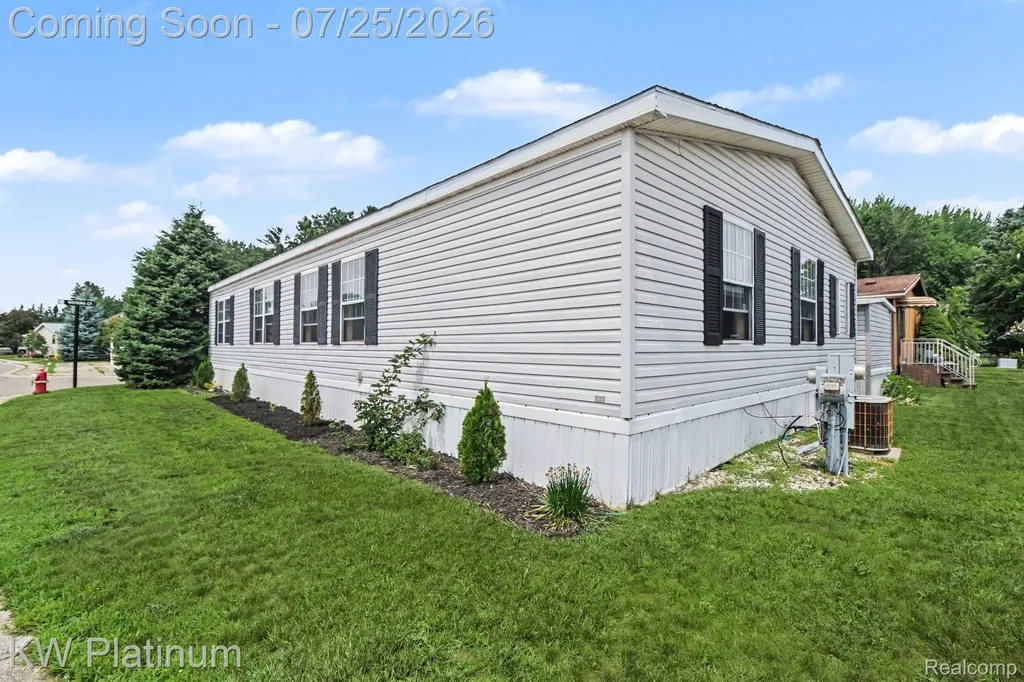 49454 Wisteria Court Shelby Charter Township MI 48315