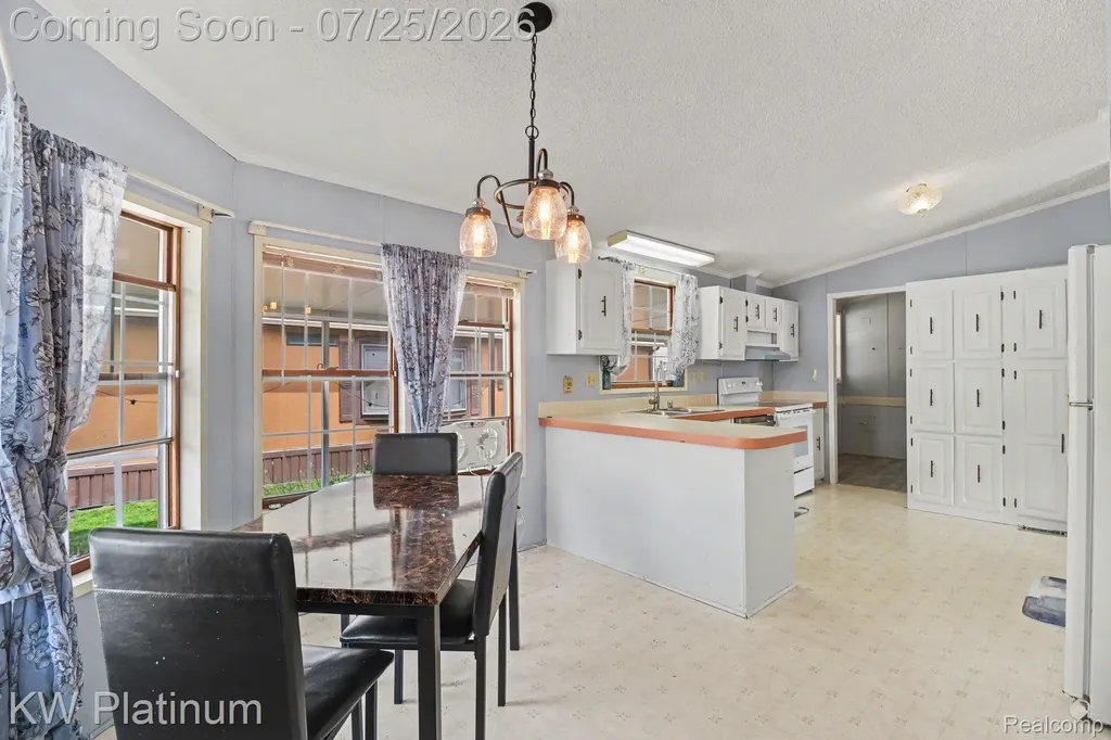 49454 Wisteria Court Shelby Charter Township MI 48315