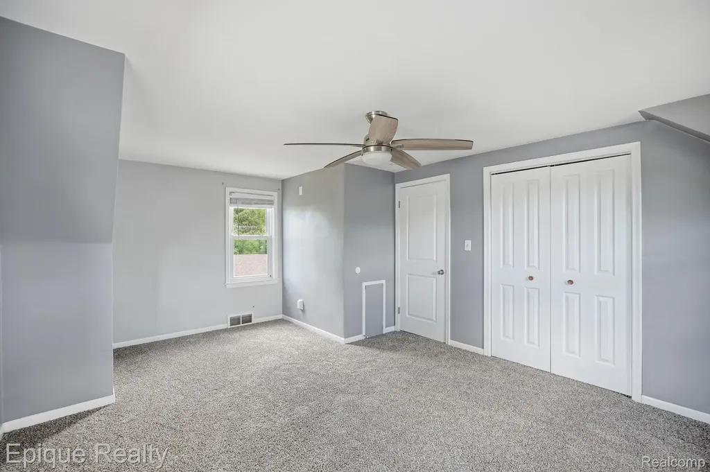 18317 Spring Court S Fraser City MI 48026