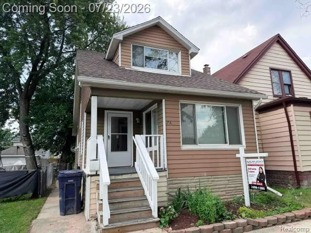 74 Pine Street River Rouge City MI 48218