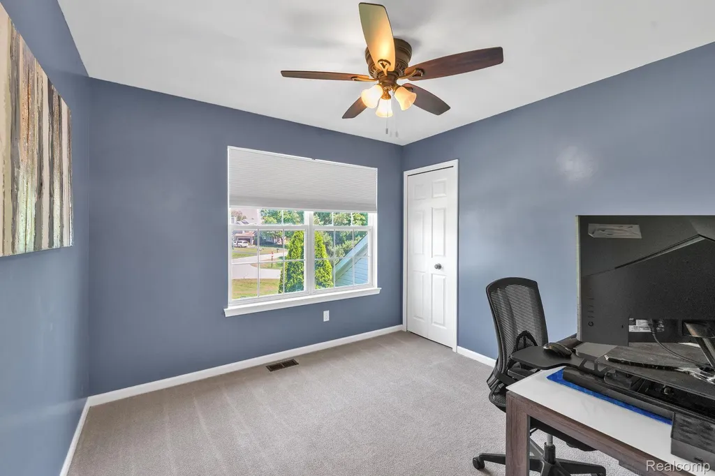 4740 Fox Chase White Lake Charter Township MI 48383