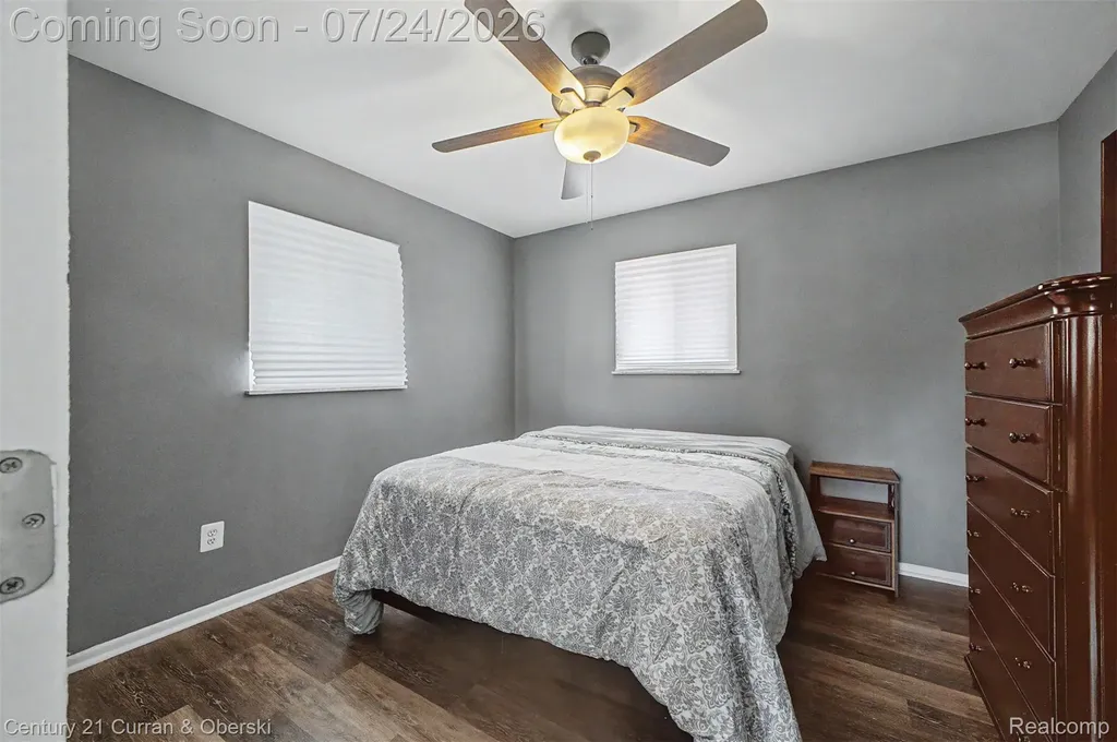 30633 Gladys Avenue Westland City MI 48185