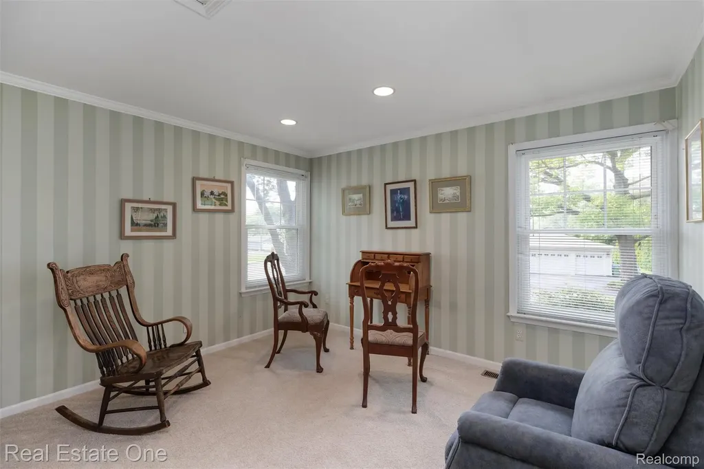 1045 Clara Street Commerce Charter Township MI 48390