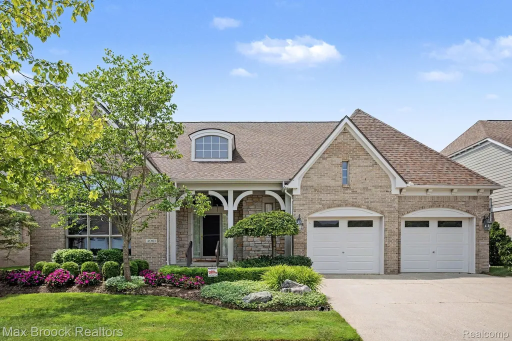 4061 Chatfield Lane Troy City MI 48098