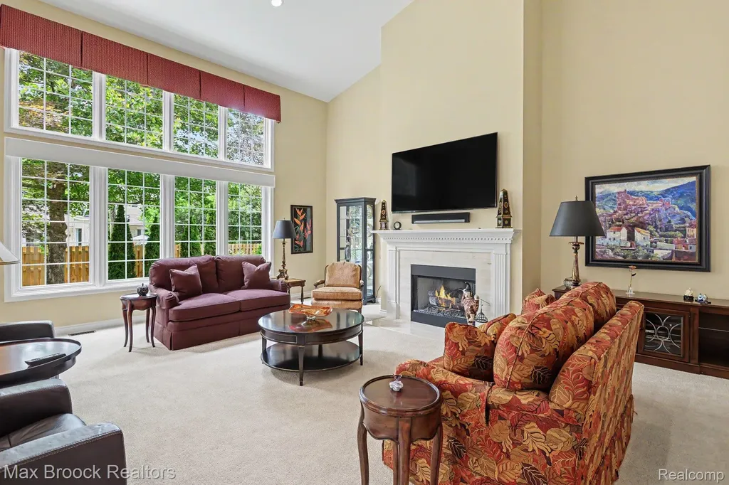 4061 Chatfield Lane Troy City MI 48098