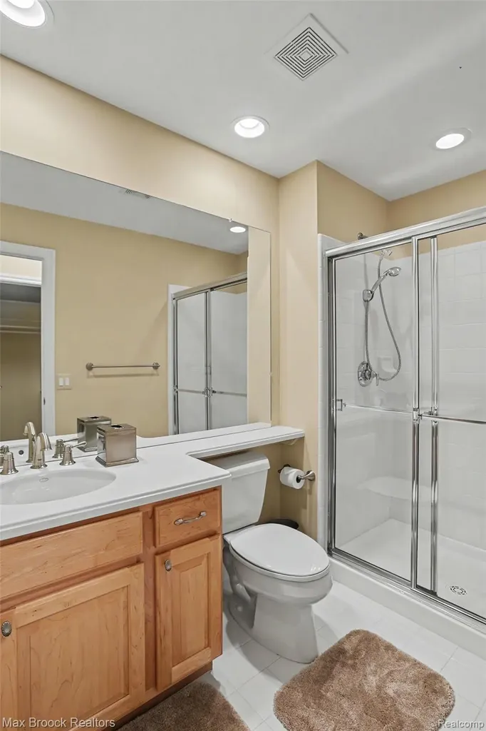 4061 Chatfield Lane Troy City MI 48098