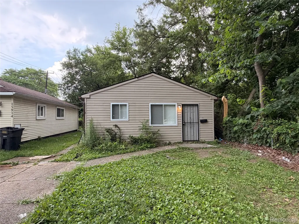 15908 Dacosta Street Detroit City MI 48223