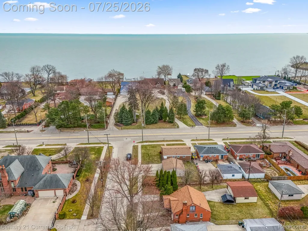 32819 Jefferson Avenue St. Clair Shores City MI 48082