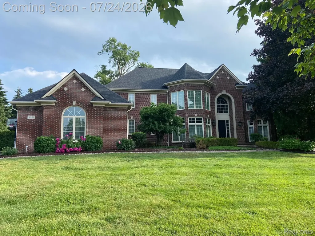 4831 Goodison Place Drive Oakland Charter Township MI 48306