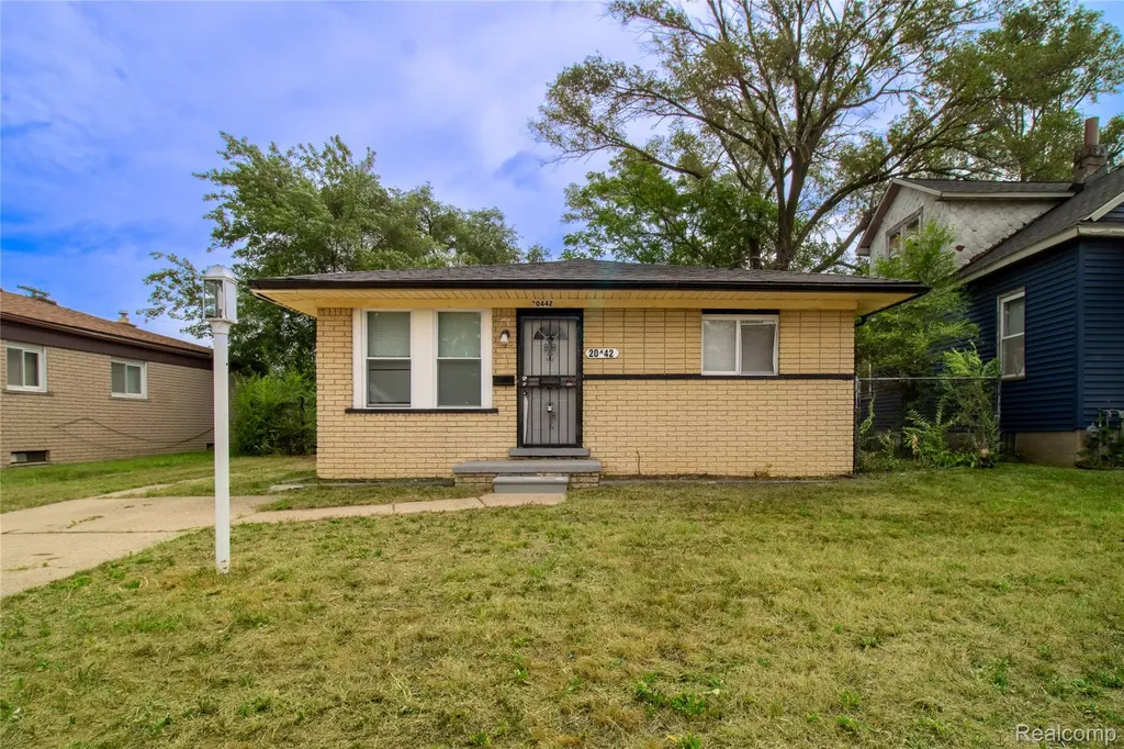 20442 Greenlawn Street Detroit City MI 48221