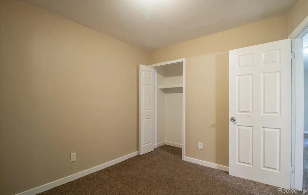 20442 Greenlawn Street Detroit City MI 48221