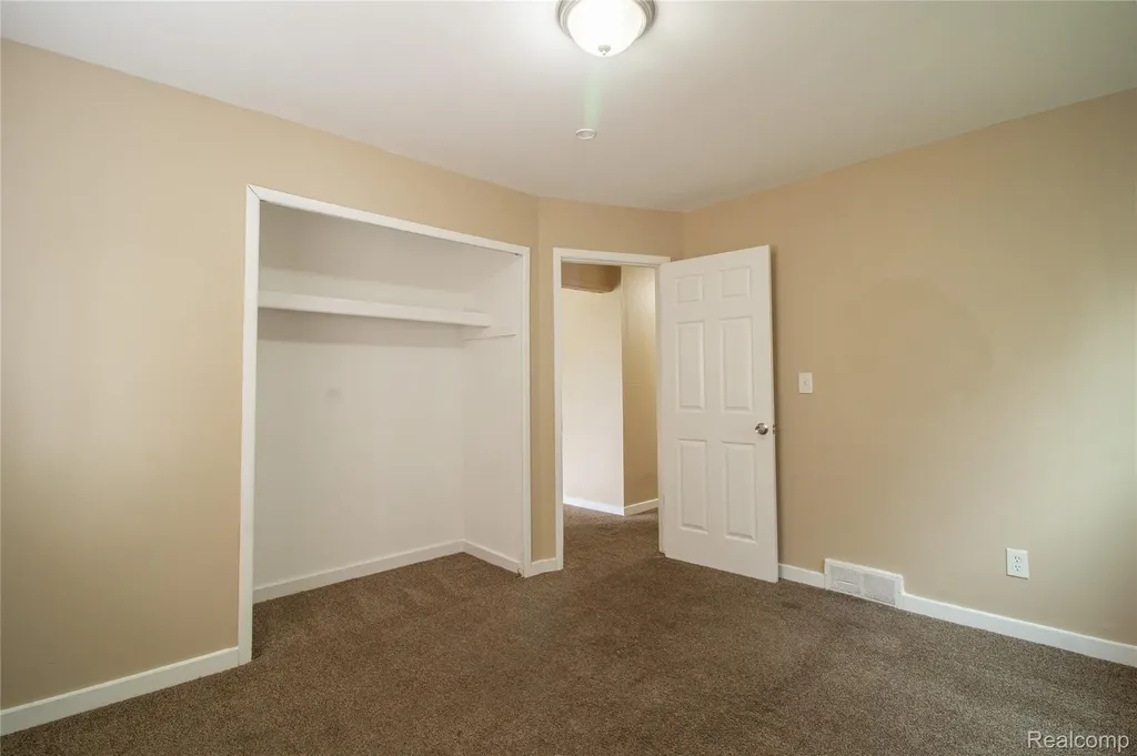 20442 Greenlawn Street Detroit City MI 48221