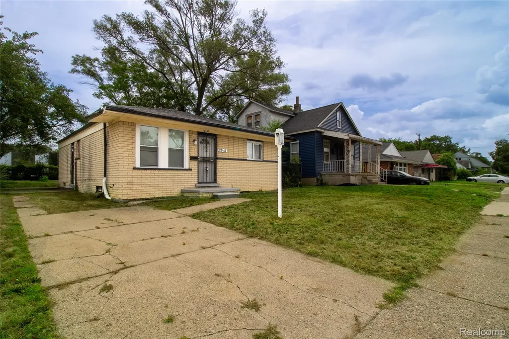 20442 Greenlawn Street Detroit City MI 48221