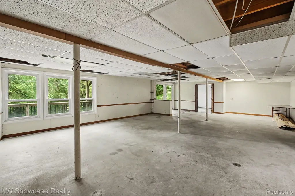 1471 Blue Heron Drive Highland Charter Township MI 48357