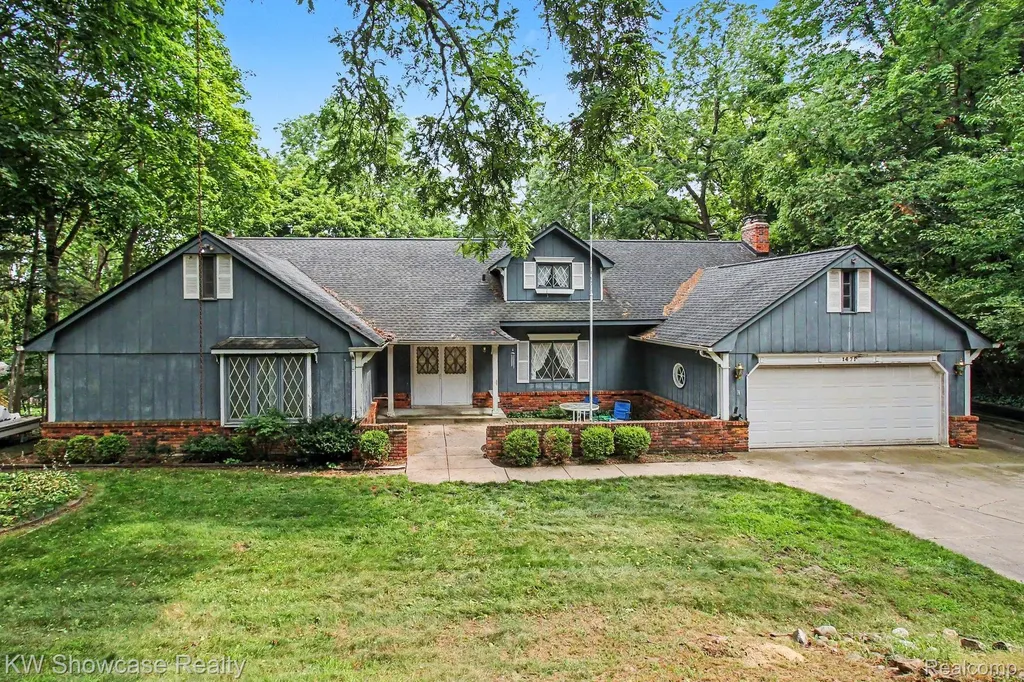 1471 Blue Heron Drive Highland Charter Township MI 48357