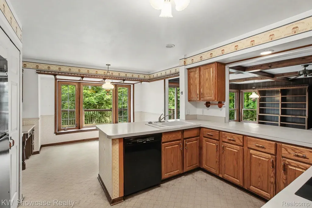 1471 Blue Heron Drive Highland Charter Township MI 48357
