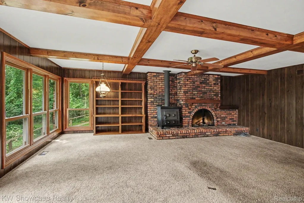 1471 Blue Heron Drive Highland Charter Township MI 48357