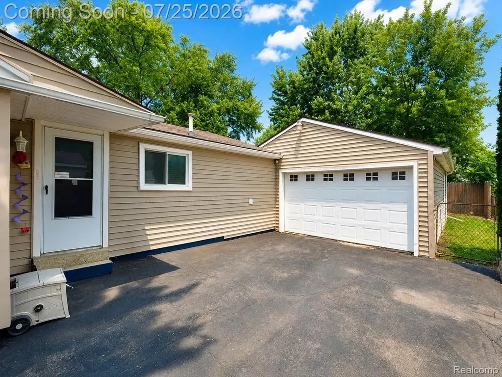 4057 Risedorph Street Burton City MI 48509