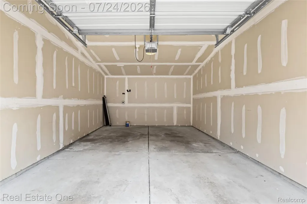 1240 S Diamond Court Royal Oak City MI 48067