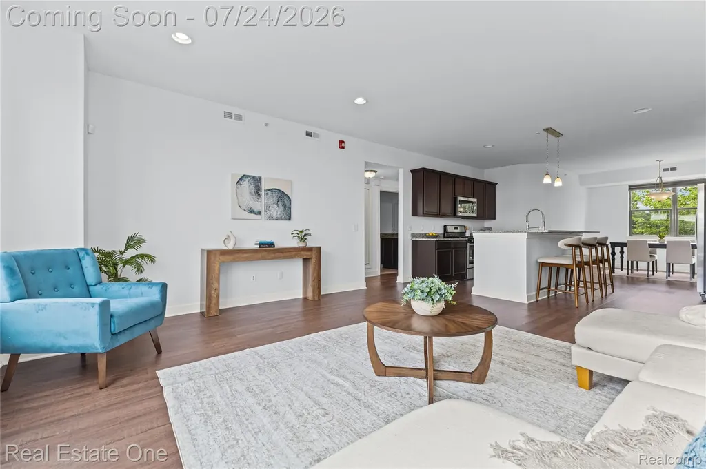 1240 S Diamond Court Royal Oak City MI 48067