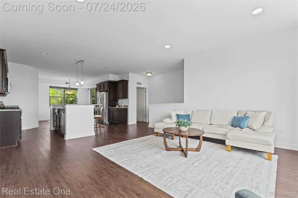 1240 S Diamond Court Royal Oak City MI 48067