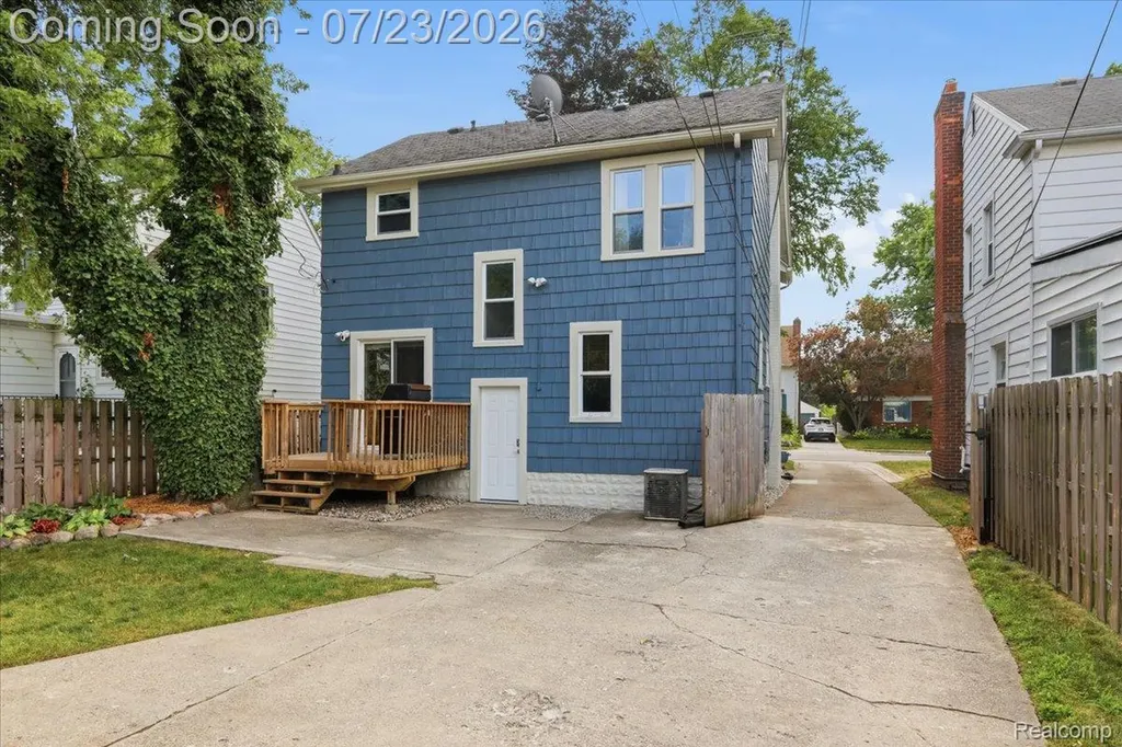1207 Irving Avenue Royal Oak City MI 48067