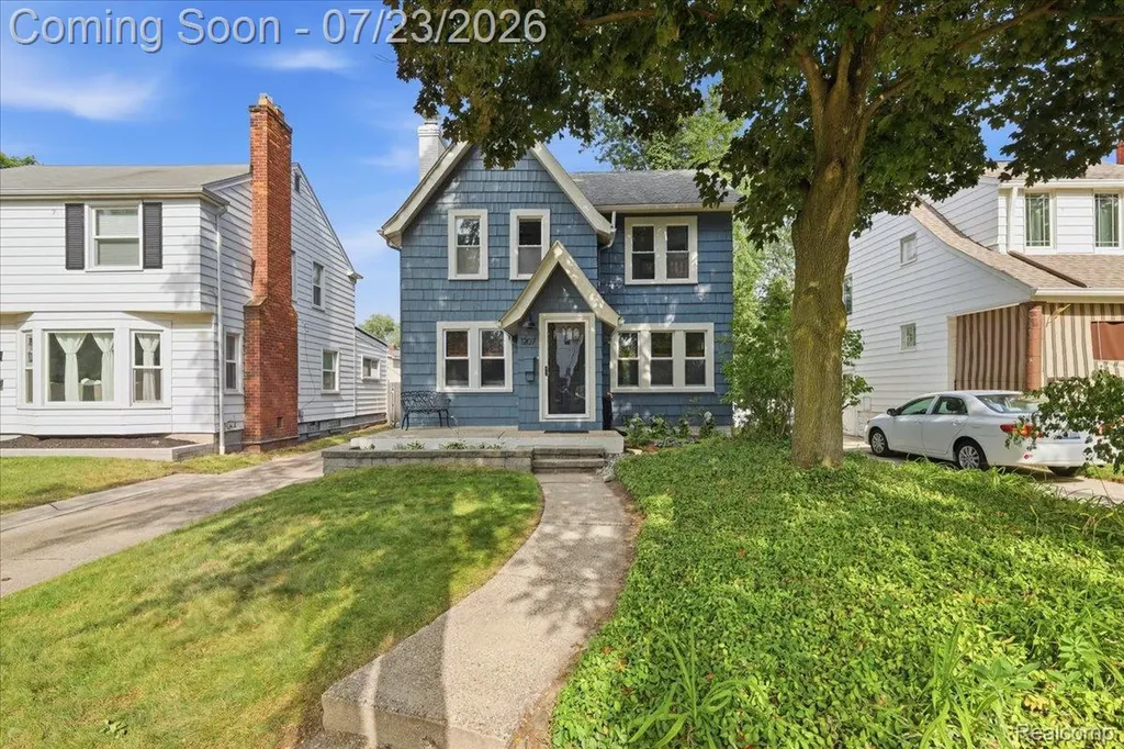 1207 Irving Avenue Royal Oak City MI 48067