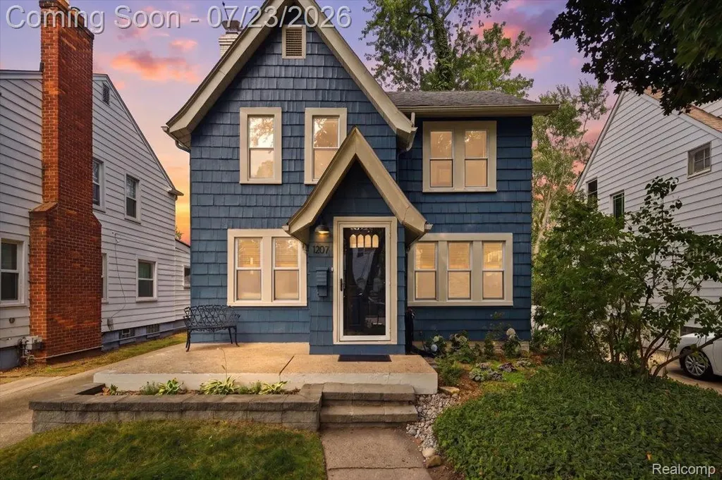 1207 Irving Avenue Royal Oak City MI 48067