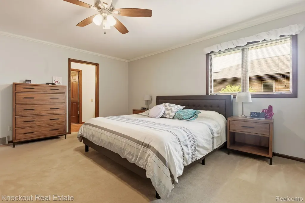 5094 Dustine Drive N Saginaw Charter Township MI 48603