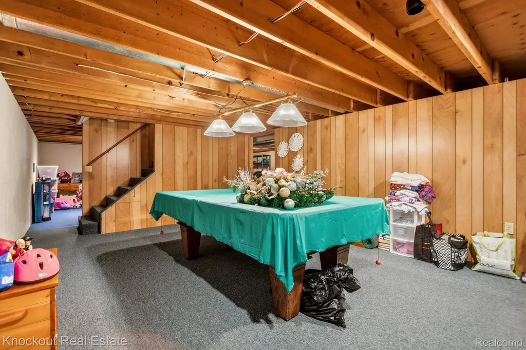 5094 Dustine Drive N Saginaw Charter Township MI 48603