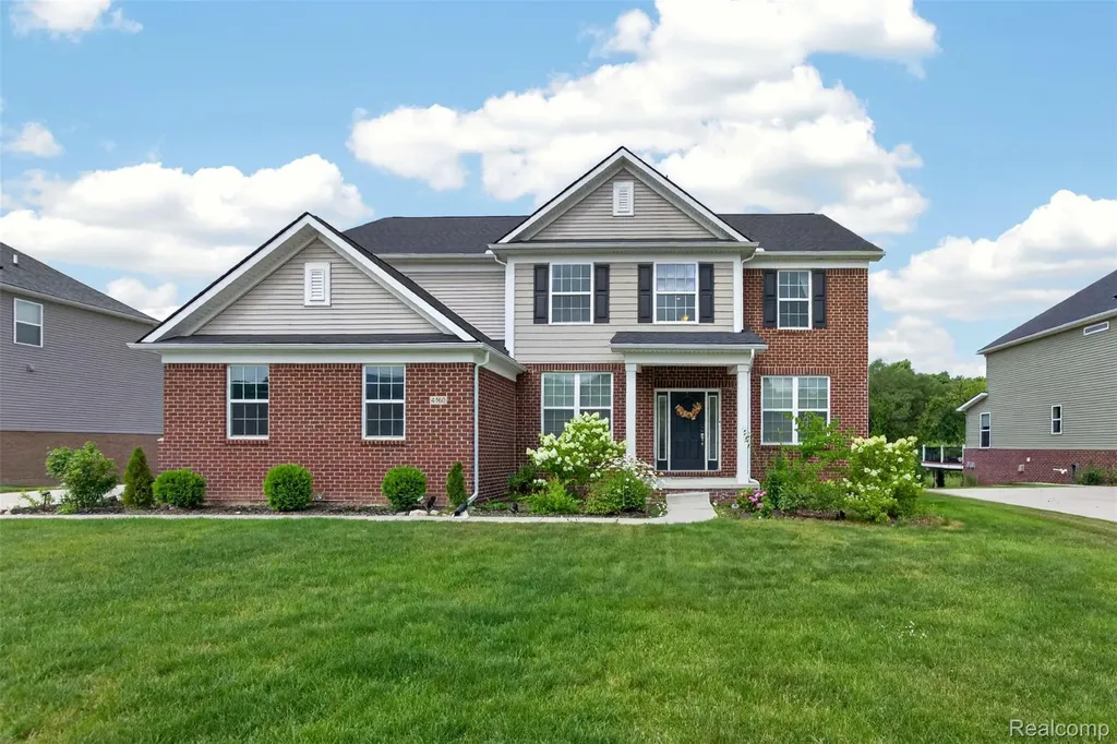 4160 Walcott Drive Orion Charter Township MI 48359