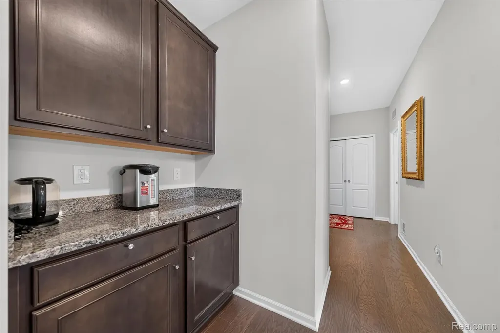 4160 Walcott Drive Orion Charter Township MI 48359