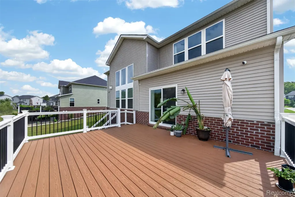 4160 Walcott Drive Orion Charter Township MI 48359