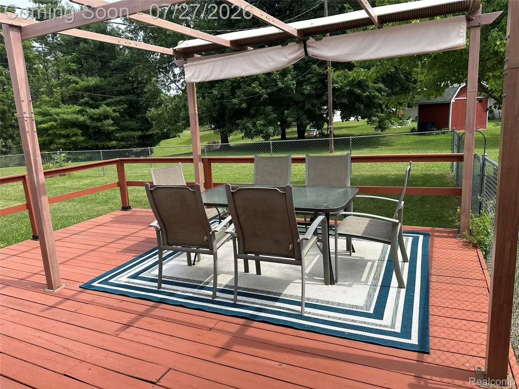 10350 Davisburg Road Springfield Charter Township MI 48350