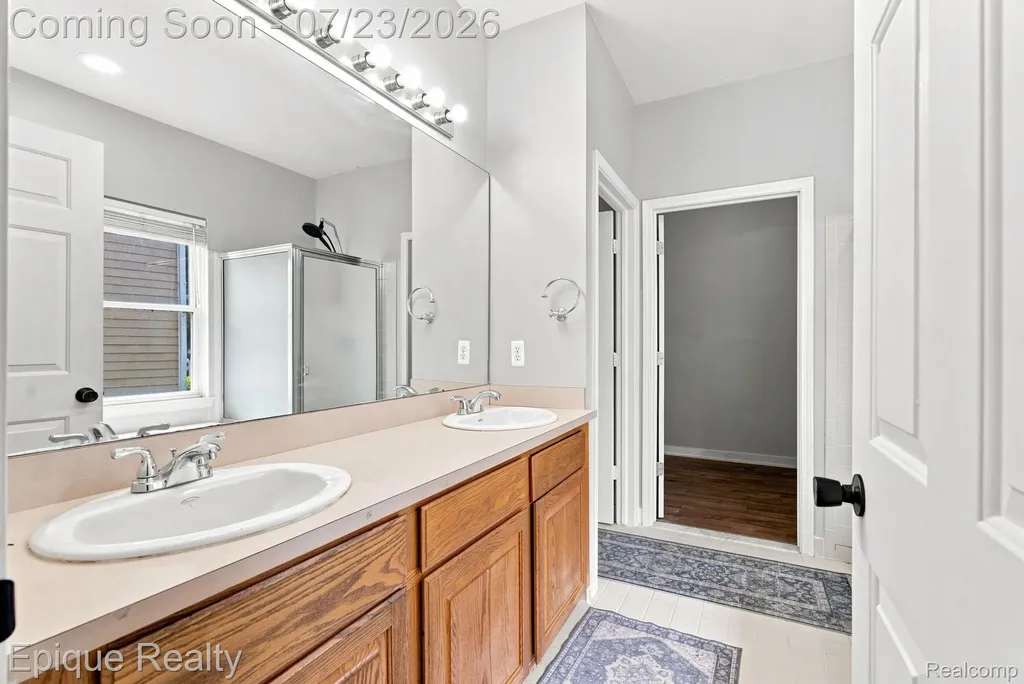 43144 Emerson Way Novi City MI 48377