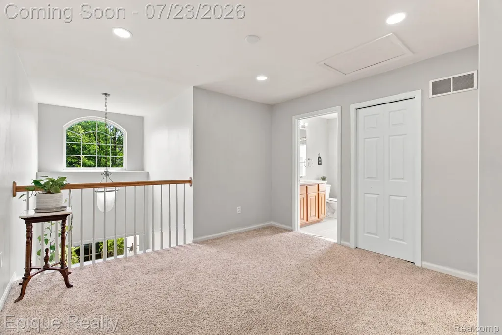 43144 Emerson Way Novi City MI 48377