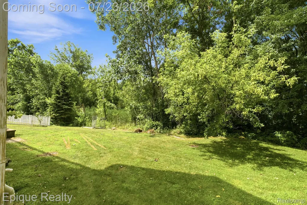43144 Emerson Way Novi City MI 48377