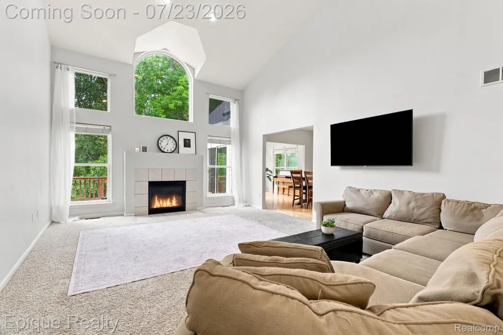 43144 Emerson Way Novi City MI 48377