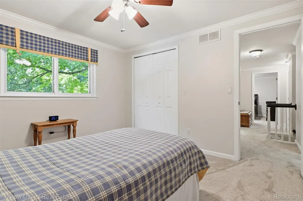 21649 Shadybrook Drive Novi City MI 48375