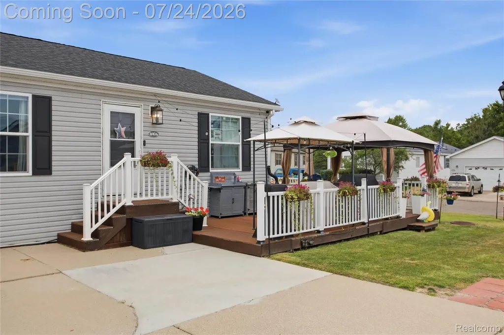 16206 Lancaster Way Holly Township MI 48442