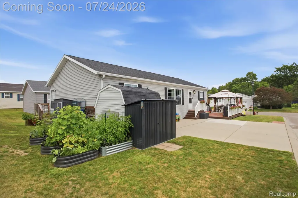 16206 Lancaster Way Holly Township MI 48442