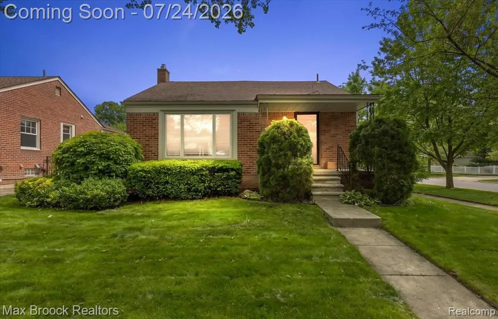 1493 E Melton Road Birmingham City MI 48009